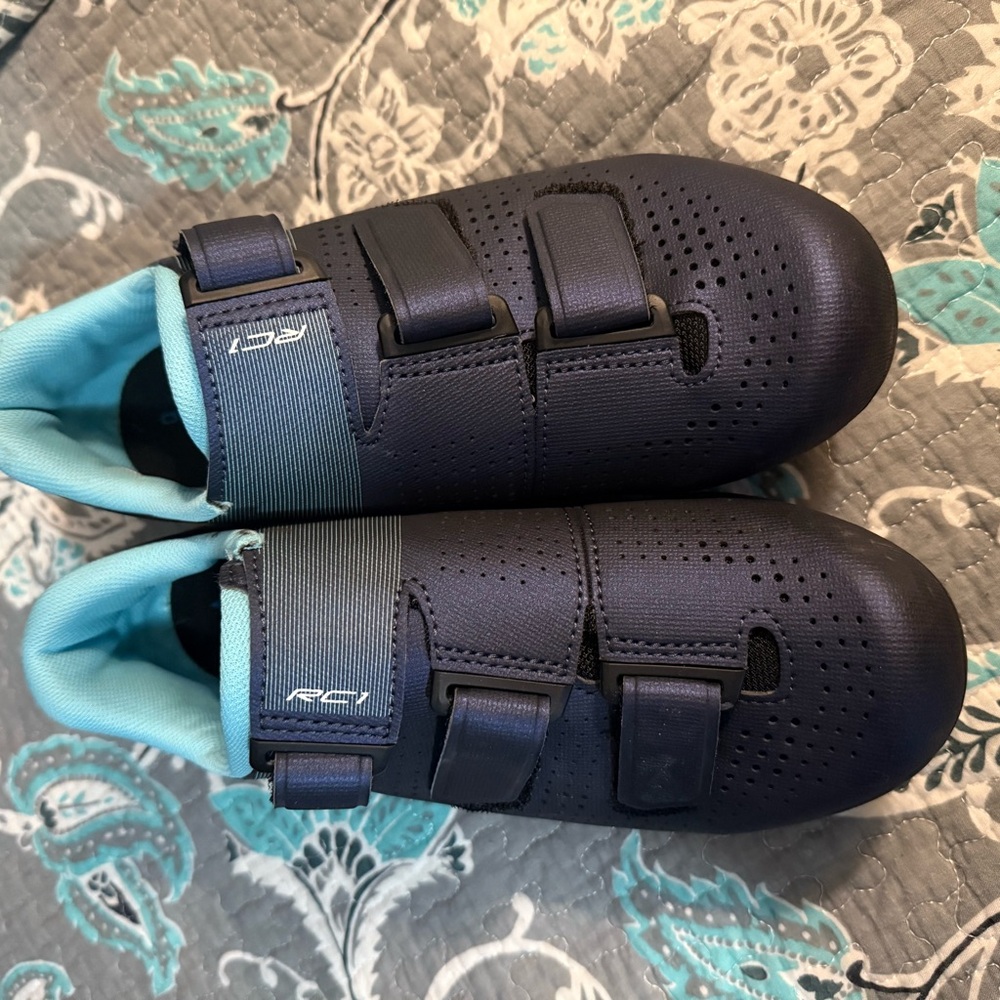 Navy and Teal cycling shoes with clips